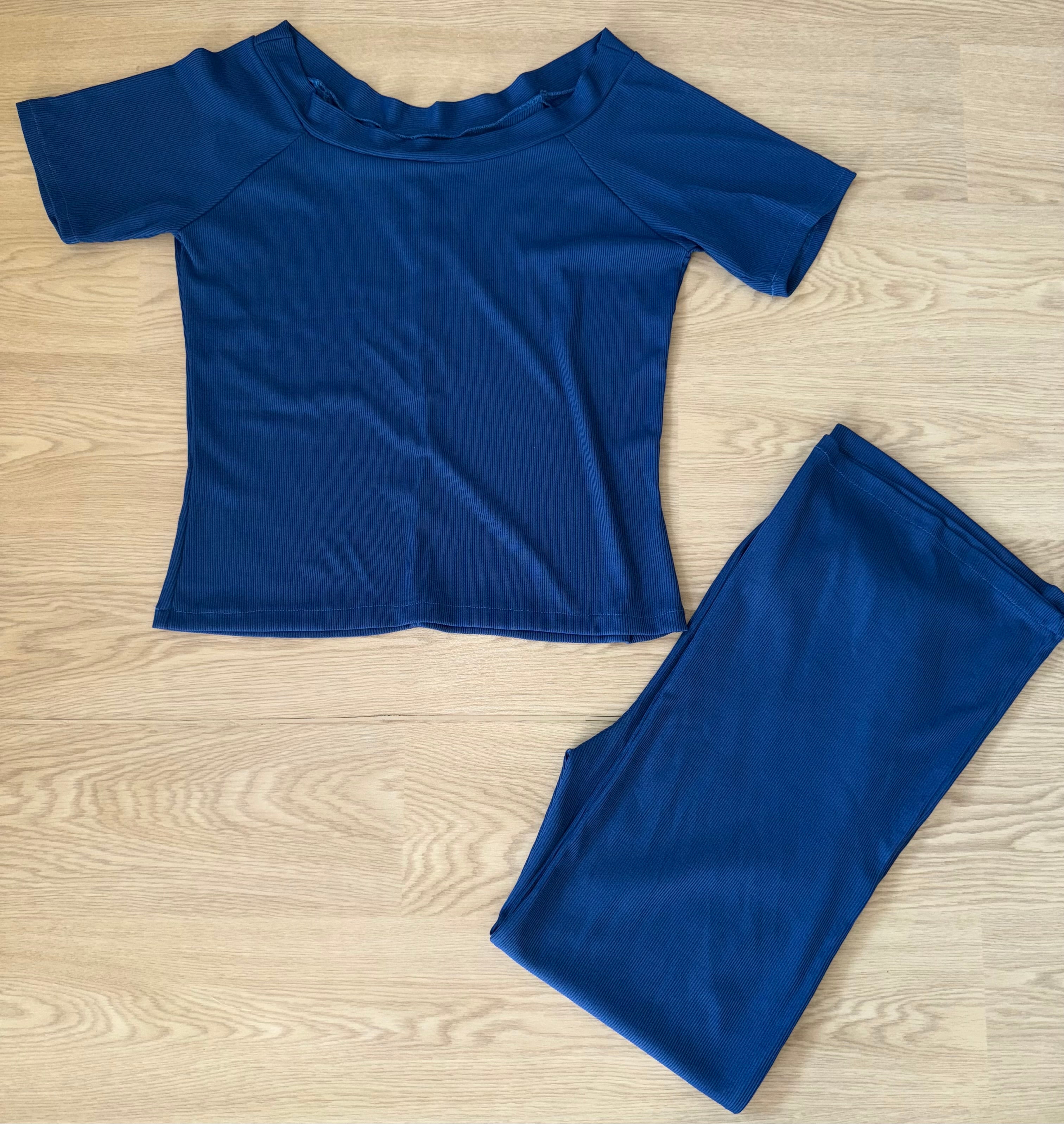 Deep blue lounge set