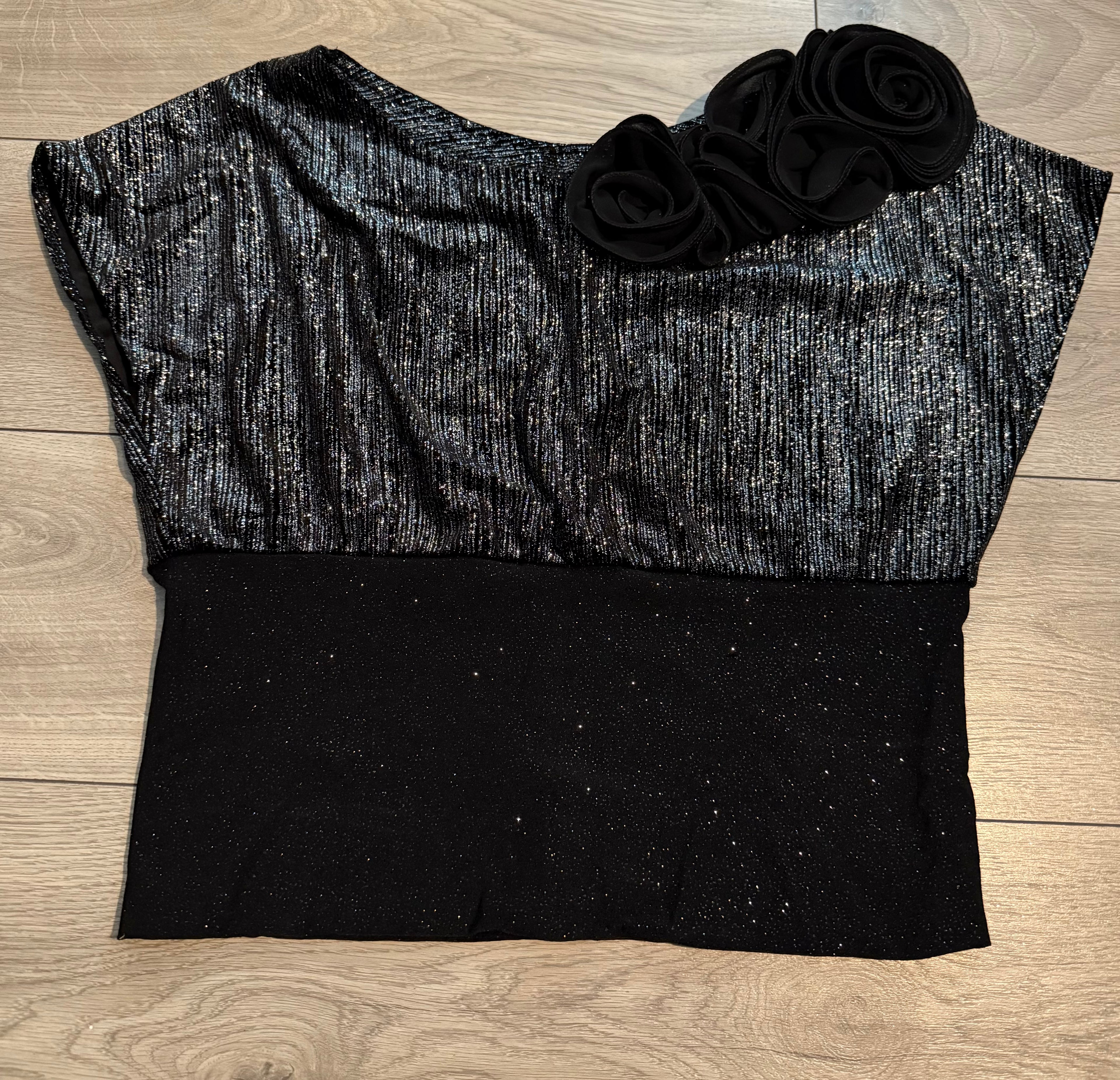 Stylish glittery set